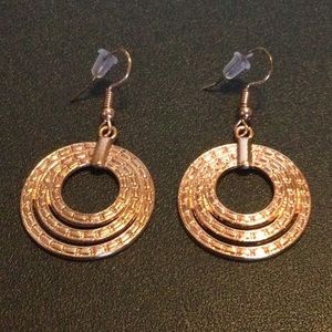 ‼️final must bundle ‼️Rose Colored Earrings